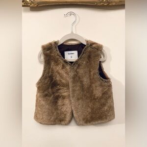 Old Navy Toddler Size 4 Light Brown Faux Fur Vest Super Soft Woodland Cottage